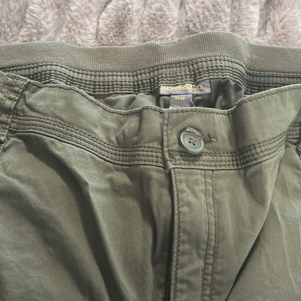 Style & Co - Cargo cropped pants - Olive green - Picture 5 of 11